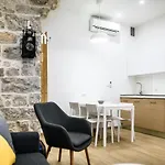 Hidden Gem Old Town Apartment By Duhomes
